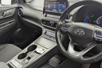HYUNDAI KONA 64kWh Premium SUV 5dr Electric Auto (7kW Charger) (204 ps)