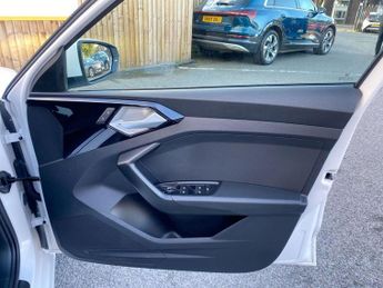 AUDI A1 1.0 TFSI 25 Sport Sportback 5dr Petrol S Tronic Euro 6 (s/s) (95