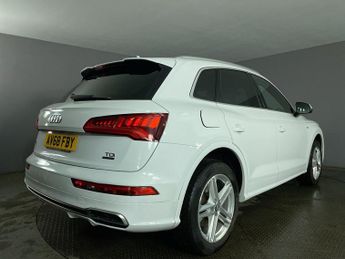 AUDI Q5 2.0 TDI 40 S line SUV 5dr Diesel S Tronic quattro Euro 6 (s/s) (