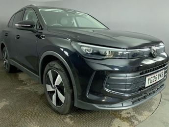 Volkswagen Tiguan 1.5 TSI eHybrid 19.7kWh Match SUV 5dr Petrol Plug-in Hybrid DSG 