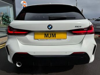 BMW 1 SERIES 1.5 118i M Sport (LCP) Hatchback 5dr Petrol DCT Euro 6 (s/s) (13