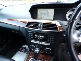 MERCEDES-BENZ C-CLASS 2.1 C220 CDI BlueEfficiency Elegance Saloon 4dr Diesel G-Tronic+