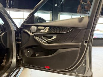 MERCEDES-BENZ C-CLASS 2.0 C300 AMG Line (Premium Plus) Saloon 4dr Petrol G-Tronic+ Eur