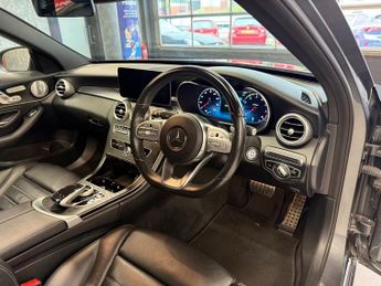 MERCEDES-BENZ C-CLASS 2.0 C300 AMG Line (Premium Plus) Saloon 4dr Petrol G-Tronic+ Eur