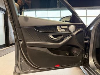 MERCEDES-BENZ C-CLASS 2.0 C300 AMG Line (Premium Plus) Saloon 4dr Petrol G-Tronic+ Eur