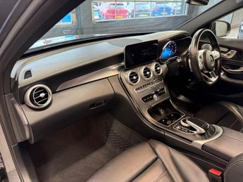 MERCEDES-BENZ C-CLASS 2.0 C300 AMG Line (Premium Plus) Saloon 4dr Petrol G-Tronic+ Eur