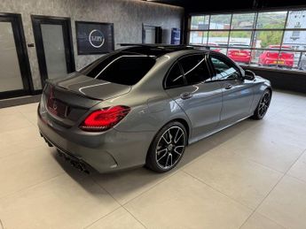 MERCEDES-BENZ C-CLASS 2.0 C300 AMG Line (Premium Plus) Saloon 4dr Petrol G-Tronic+ Eur