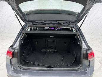 VOLKSWAGEN GOLF 1.5 TSI Style Hatchback 5dr Petrol Manual Euro 6 (s/s) (130 ps)