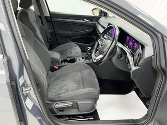 VOLKSWAGEN GOLF 1.5 TSI Style Hatchback 5dr Petrol Manual Euro 6 (s/s) (130 ps)