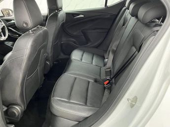 VAUXHALL ASTRA 1.4i Turbo Elite Nav Hatchback 5dr Petrol Manual Euro 6 (s/s) (1