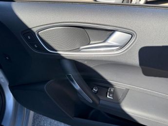 AUDI A1 1.4 TFSI S line Hatchback 3dr Petrol S Tronic Euro 6 (s/s) (125 