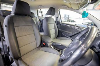 VOLKSWAGEN GOLF 1.4 TSI Match Hatchback 5dr Petrol DSG Euro 5 (122 ps)