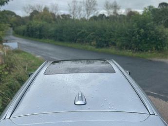 RENAULT KOLEOS 2.0 dCi Signature Nav SUV 5dr Diesel Manual 4WD Euro 6 (s/s) (17