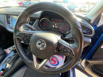 VAUXHALL GRANDLAND X 1.2 Turbo GPF Sport Nav SUV 5dr Petrol Auto Euro 6 (s/s) (130 ps
