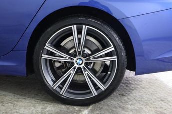 BMW 3 SERIES 2.0 330e 12kWh M Sport Auto Euro 6 (s/s) 4dr