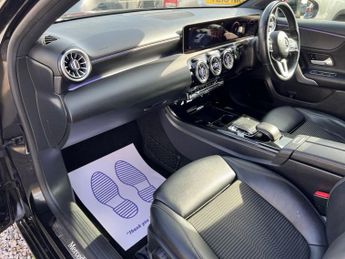 MERCEDES-BENZ A-CLASS 1.5 A180d Sport (Premium) Hatchback 5dr Diesel 7G-DCT Euro 6 (s/