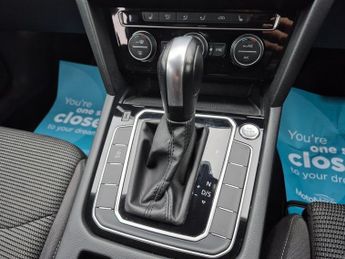 VOLKSWAGEN ARTEON 2.0 TSI SE Fastback 5dr Petrol DSG Euro 6 (s/s) (190 ps)