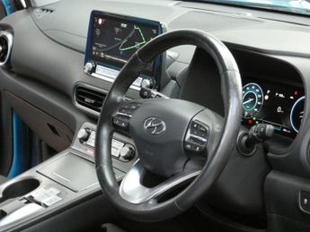 HYUNDAI KONA 64kWh Premium SUV 5dr Electric Auto (10.5kW Charger) (204 ps)