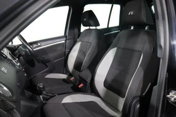 VOLKSWAGEN TIGUAN 2.0 TDI BlueMotion Tech R-Line SUV 5dr Diesel DSG 4WD Euro 5 (s/