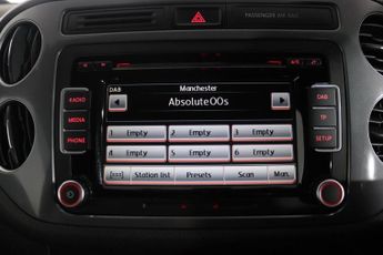 VOLKSWAGEN TIGUAN 2.0 TDI BlueMotion Tech R-Line SUV 5dr Diesel DSG 4WD Euro 5 (s/