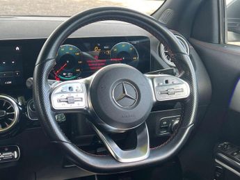 MERCEDES-BENZ EQA EQA 350 AMG Line 4Matic 4WD 5dr