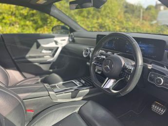 MERCEDES-BENZ CLA 2.0 CLA220d AMG Line (Premium Plus) Coupe 4dr Diesel 8G-DCT Euro