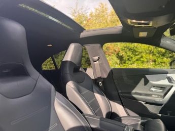 MERCEDES-BENZ CLA 2.0 CLA220d AMG Line (Premium Plus) Coupe 4dr Diesel 8G-DCT Euro