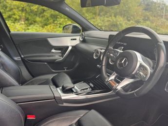 MERCEDES-BENZ A-CLASS 2.0 A35 AMG (Premium) Hatchback 5dr Petrol 7G-DCT 4MATIC Euro 6 