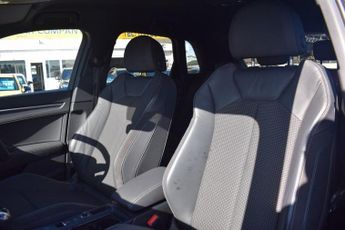 AUDI Q3 1.5 TFSI CoD 35 S line SUV 5dr Petrol S Tronic Euro 6 (s/s) (150