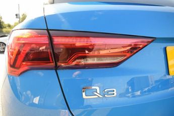 AUDI Q3 1.5 TFSI CoD 35 S line SUV 5dr Petrol S Tronic Euro 6 (s/s) (150