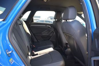 AUDI Q3 1.5 TFSI CoD 35 S line SUV 5dr Petrol S Tronic Euro 6 (s/s) (150
