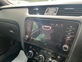 SKODA OCTAVIA 2.0 TDI vRS Estate 5dr Diesel DSG Euro 6 (s/s) (184 ps)
