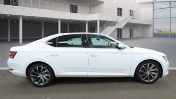 SKODA SUPERB 2.0 TDI Laurin & Klement Hatchback 5dr Diesel DSG Euro 6 (s/s) (