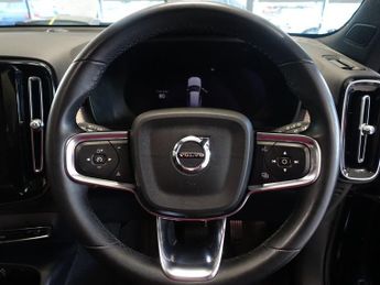 VOLVO XC40 2.0 B3 MHEV Core SUV 5dr Petrol Hybrid DCT Auto Euro 6 (s/s) (16