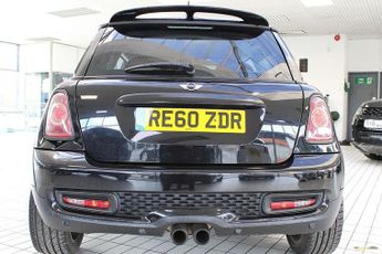 MINI HATCH 1.6 Cooper S Hatchback 3dr Petrol Steptronic Euro 5 (184 ps)