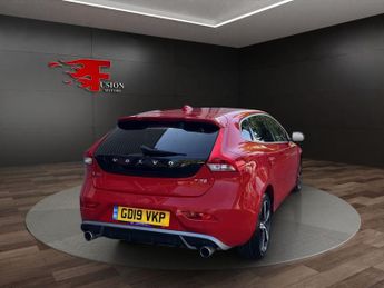 VOLVO V40 1.5 T3 R-Design Edition Hatchback 5dr Petrol Auto Euro 6 (s/s) (
