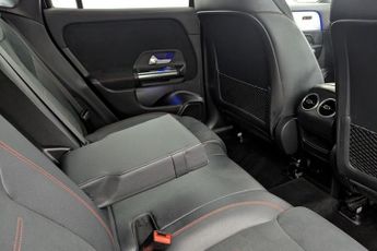 MERCEDES-BENZ EQA EQA 250 66.5kWh AMG Line SUV 5dr Electric Auto (190 ps)