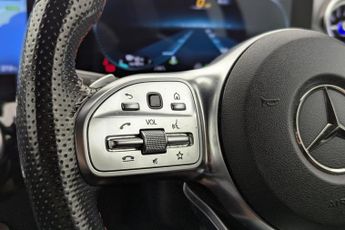 MERCEDES-BENZ EQA EQA 250 66.5kWh AMG Line SUV 5dr Electric Auto (190 ps)
