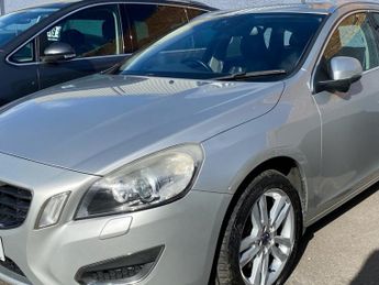 VOLVO V60 2.4 D5 SE Lux Nav Estate 5dr Diesel Geartronic Euro 5 (215 ps)