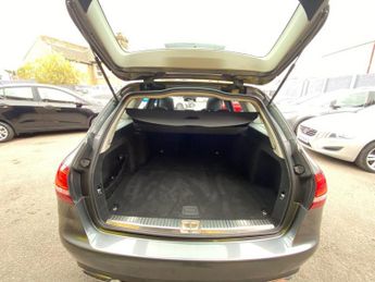 MERCEDES-BENZ C-CLASS 2.1 C220d Sport (Premium) Estate 5dr Diesel 7G-Tronic+ Euro 6 (s
