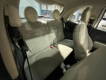 FIAT 500 1.2 Lounge Hatchback 3dr Petrol Dualogic Euro 4 (69 bhp)