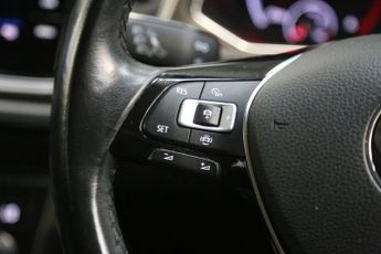 VOLKSWAGEN T-ROC 1.6 TDI SE SUV 5dr Diesel Manual Euro 6 (s/s) (115 ps)