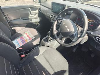 DACIA SANDERO 1.0 TCe Expression Hatchback 5dr Petrol CVT Euro 6 (s/s) (90 ps)