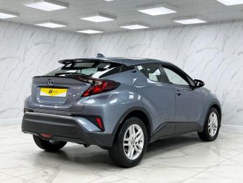 TOYOTA C-HR 1.8 VVT-h Icon SUV 5dr Petrol Hybrid CVT Euro 6 (s/s) (122 ps)