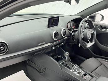 AUDI A3 1.5 TFSI CoD 35 S line Sportback 5dr Petrol S Tronic Euro 6 (s/s
