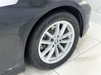 BMW 3 SERIES 2.0 318i SE Pro Touring 5dr Petrol Auto Euro 6 (s/s) (156 ps)