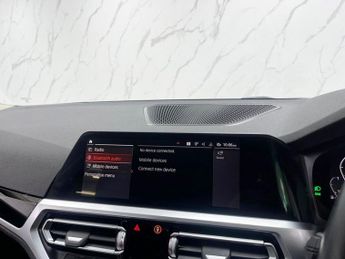 BMW 3 SERIES 2.0 318i SE Pro Touring 5dr Petrol Auto Euro 6 (s/s) (156 ps)