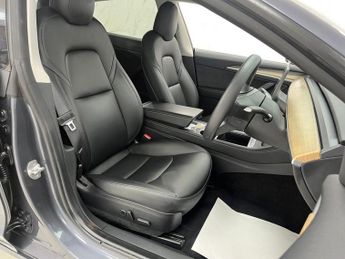 TESLA Model 3 Standard Range Plus Saloon 4dr Electric Auto RWD (241 bhp)