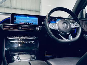 MERCEDES-BENZ EQC EQC 400 80kWh AMG Line (Premium Plus) SUV 5dr Electric Auto 4MAT
