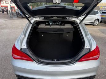 MERCEDES-BENZ CLA 2.1 CLA220d AMG Sport Shooting Brake 5dr Diesel 7G-DCT Euro 6-FI